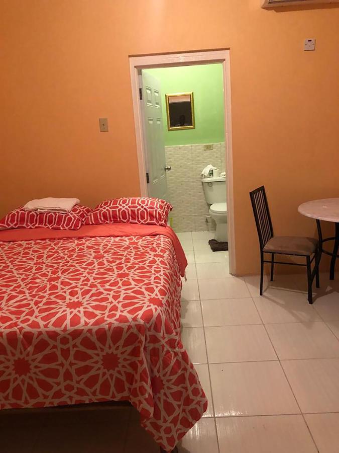Scarlett Guest House Bull Bay Ngoại thất bức ảnh