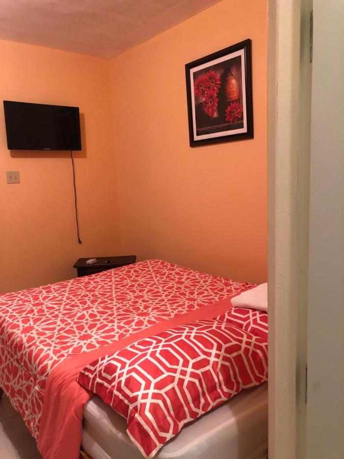 Scarlett Guest House Bull Bay Ngoại thất bức ảnh