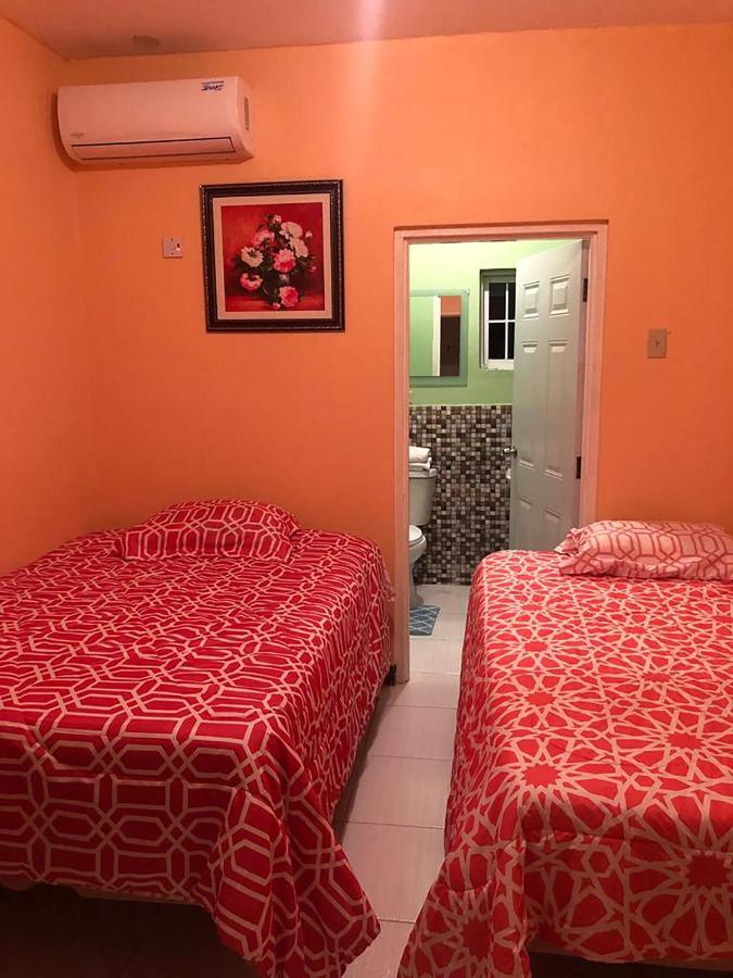 Scarlett Guest House Bull Bay Ngoại thất bức ảnh